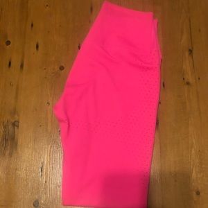BuffBunny leggings in hot pink!